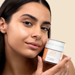 BEE FACTOR SHINE BRIGHT™ ΚΡΕΜΑ ΛΑΜΨΗΣ & ΒΕΛΤΙΩΣΗΣ ΧΡΩΜΑΤΙΚΟΥ ΤΟΝΟΥ - Image 8