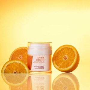 BEE FACTOR SHINE BRIGHT™ ΚΡΕΜΑ ΛΑΜΨΗΣ & ΒΕΛΤΙΩΣΗΣ ΧΡΩΜΑΤΙΚΟΥ ΤΟΝΟΥ - Image 3