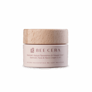 Κρέμα προσώπου, λαιμού και ματιών, 5 σε 1, με φυτικά βλαστοκύταρα εντελβάϊς και μωβ μαργαρίτας. Συσφίγγει το χαλαρό δέρμα του λαιμού, ανασηκώνει τα ζυγωματικά, εξομαλύνει τις ρυτίδες στο πόδι της χήνας και προστατεύει από το οξειδωτικό στρες (ατμοσφαιρική ρύπανση, ακτινοβολία UV).