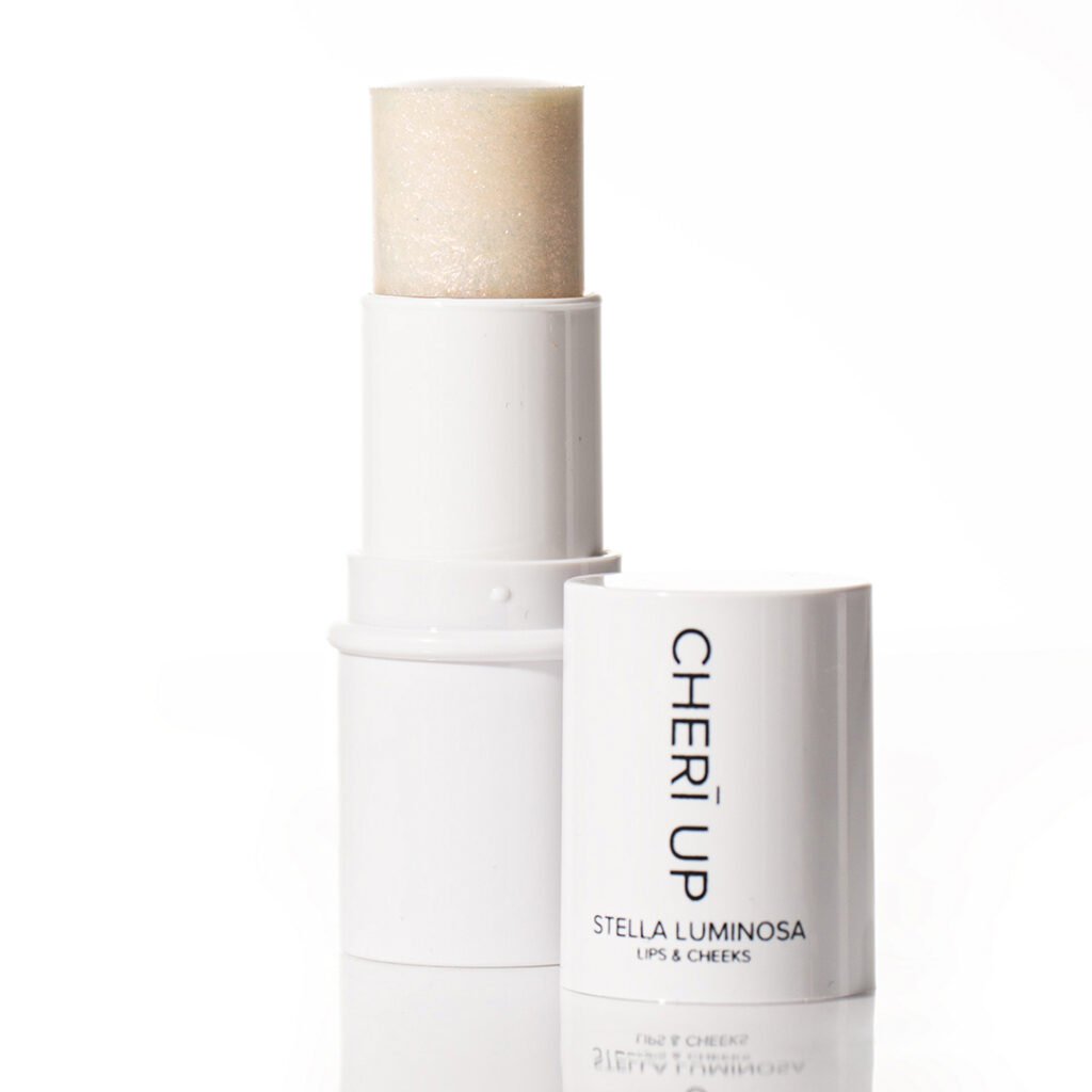 Ένα πολυχρηστικό προϊόν ομορφιάς που χαρίζει φυσικό χρώμα με λεπτό, διακριτικό ιριδισμό, φωτίζοντας απαλά τα χείλη και τα μάγουλα.