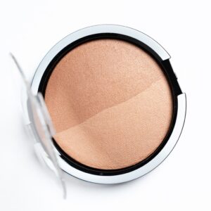 CHERĪ_UP DIVA LIGHTING BRONZER - Image 3