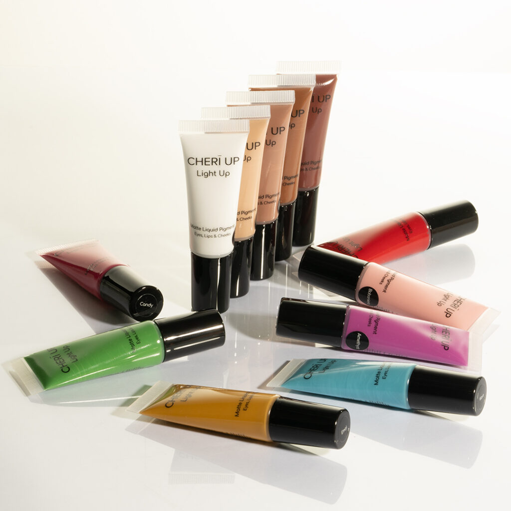 CHERĪ_UP LIGHT UP LIQUID EYESHADOW TINT BOBONIERA - Image 3