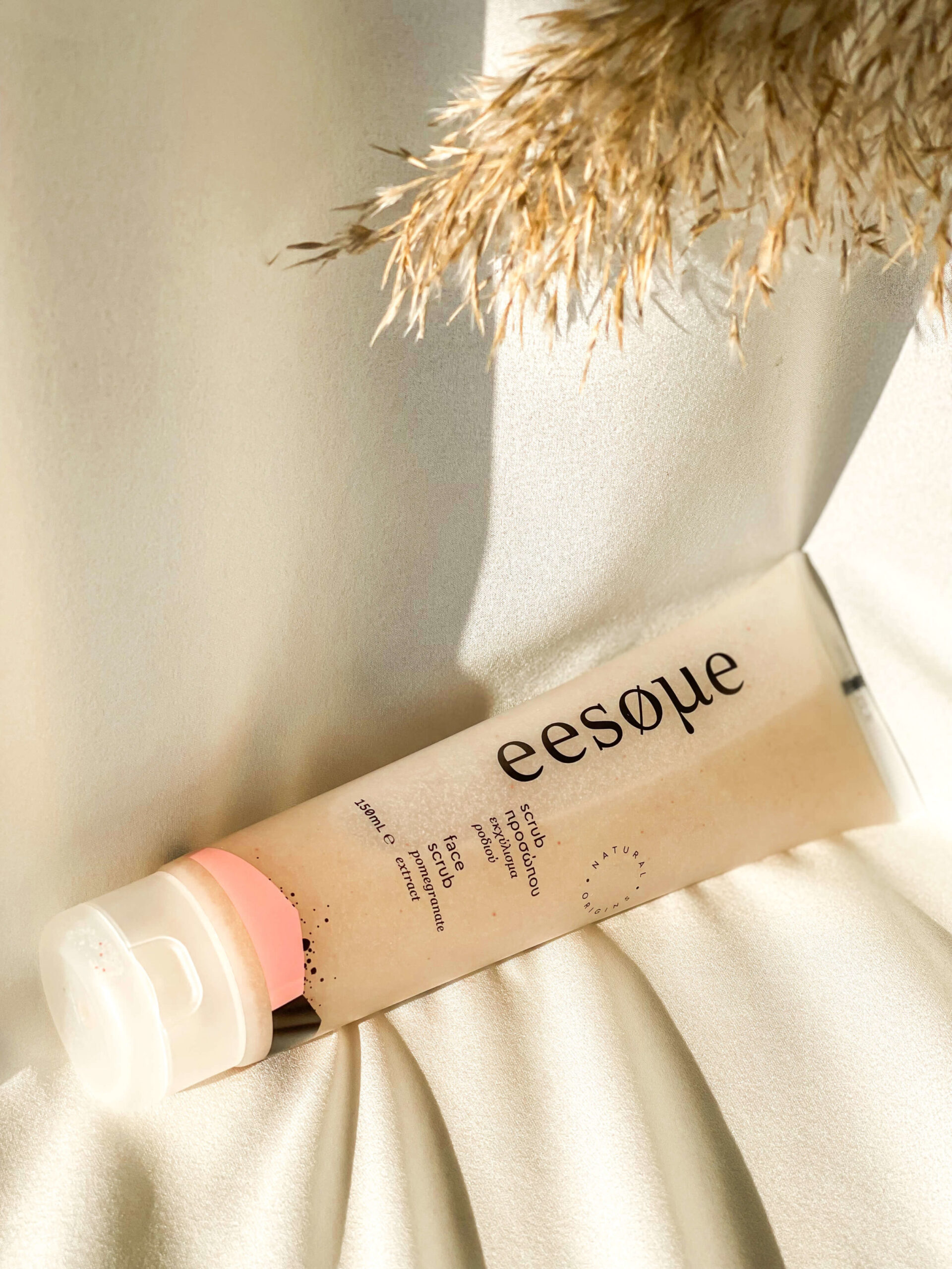 ESSOME Scrub Προσώπου με Εκχύλισμα Ροδιού - Image 2