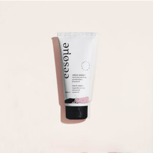 Κρέμα χεριών με εκχύλισμα μανόλιας, αμυγδαλέλαιο και βιταμίνη Ε. 100ml