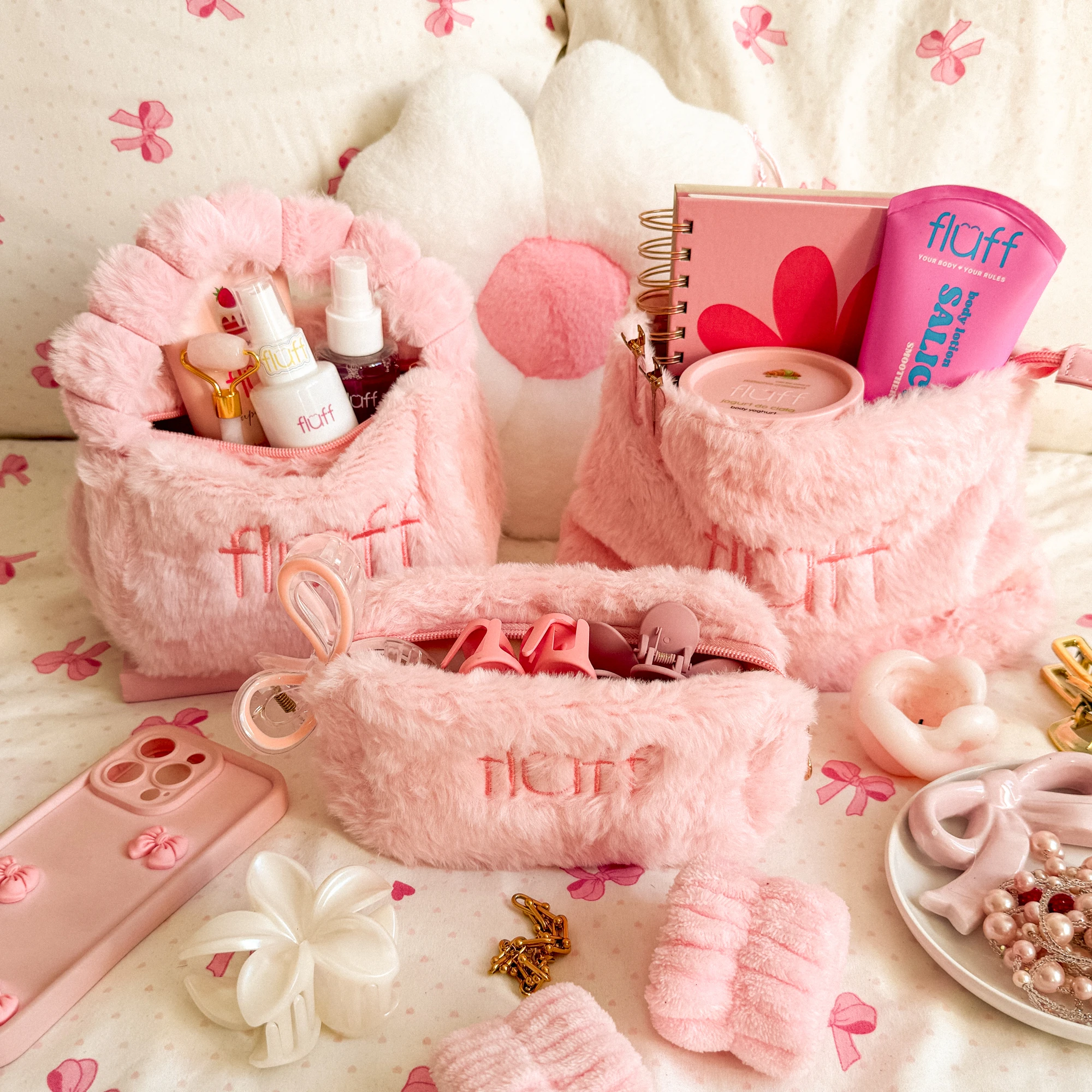 Fluff Fluffy Cosmetic Bag Medium Pink - Image 4